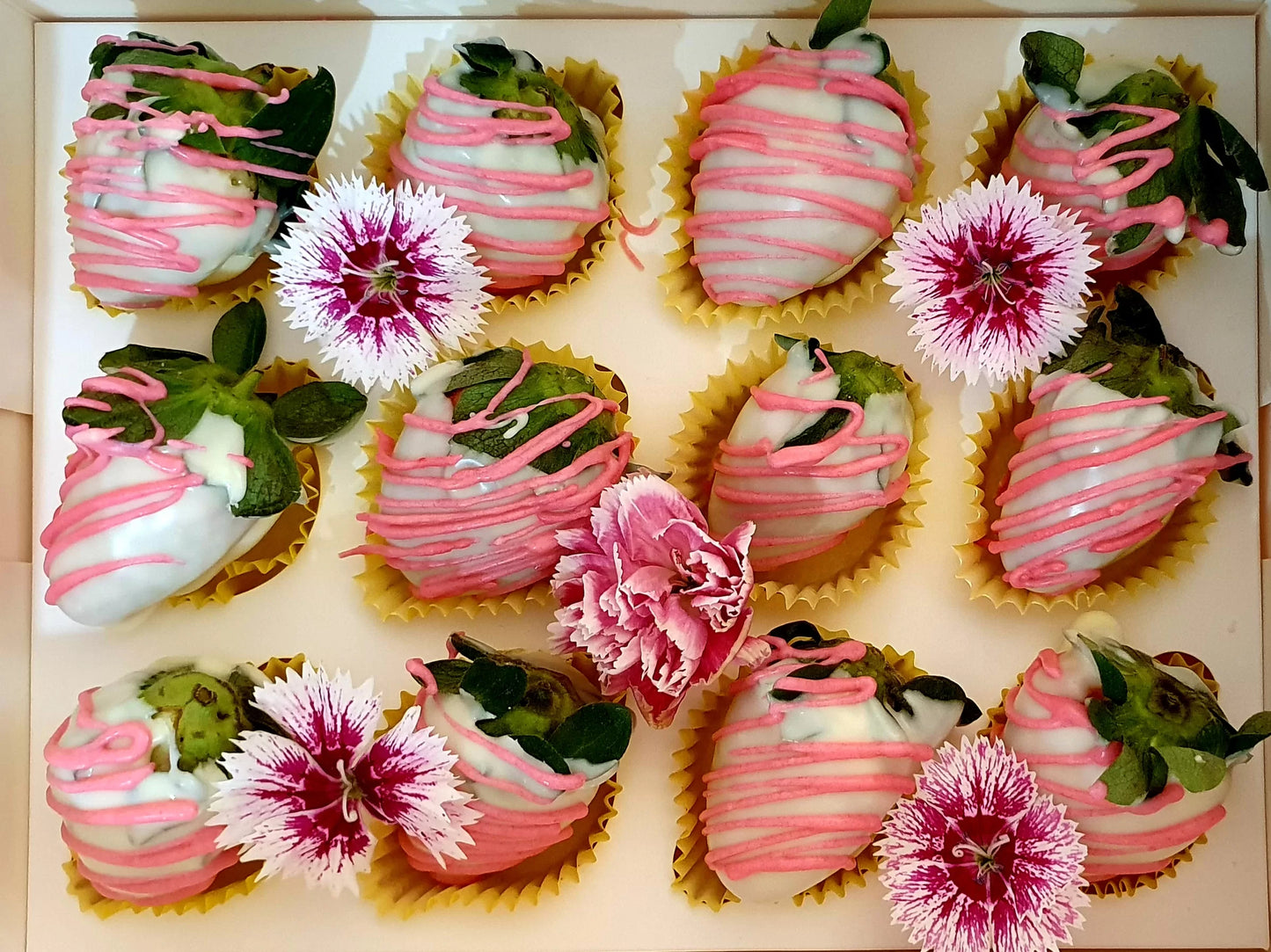 chocolate coated strawberries image 3