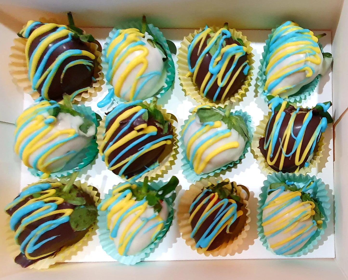 chocolate coated strawberries image 4
