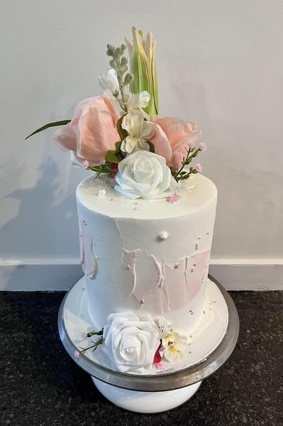 Custom Cakes