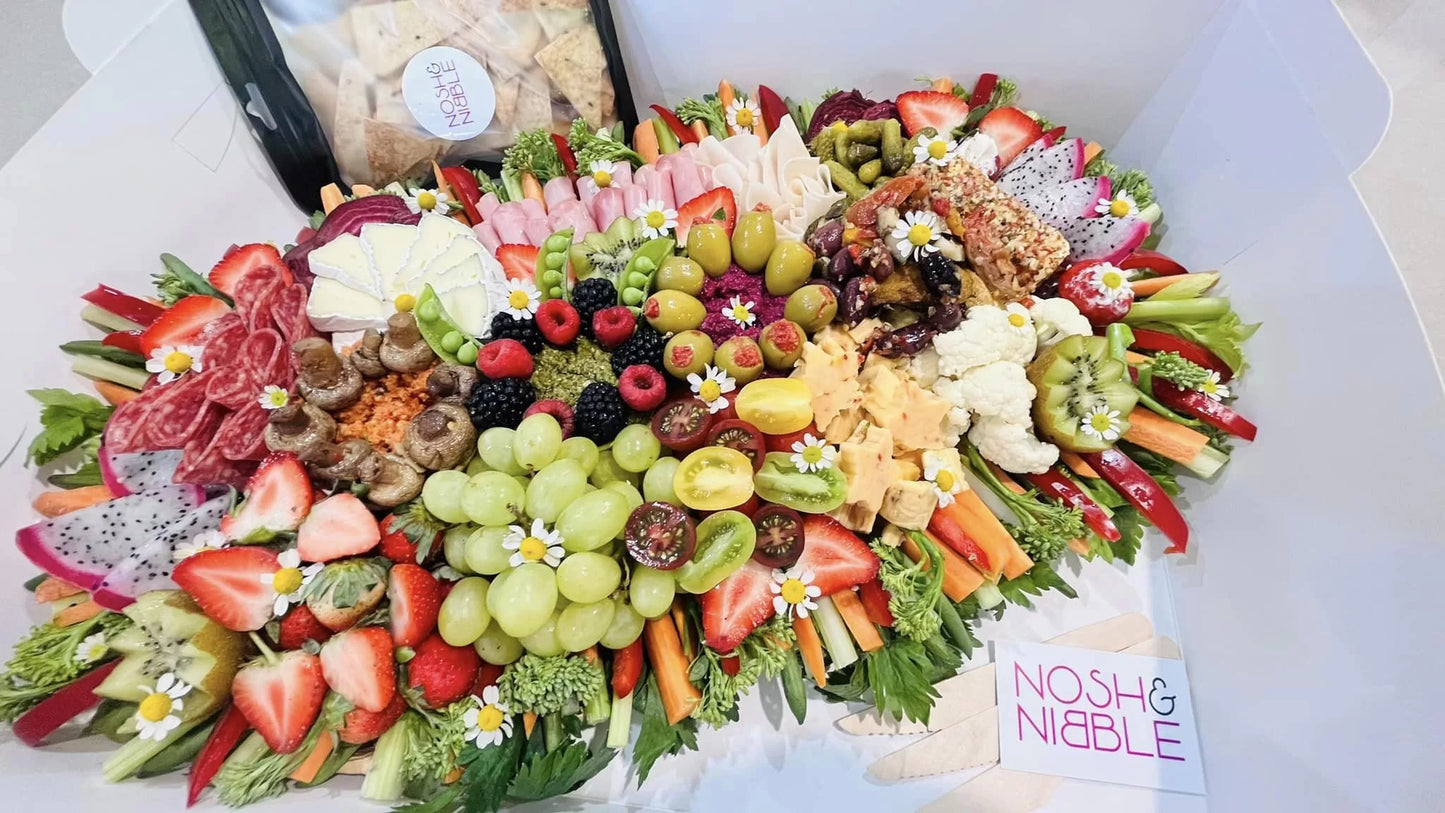 Nosh Queen Large image 1