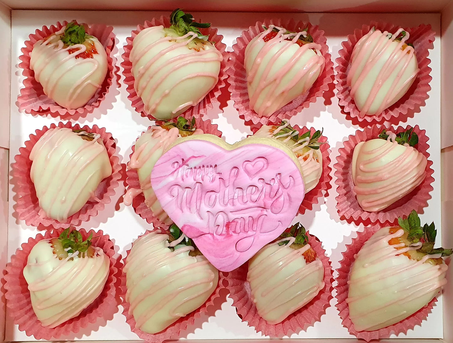 chocolate coated strawberries image 2