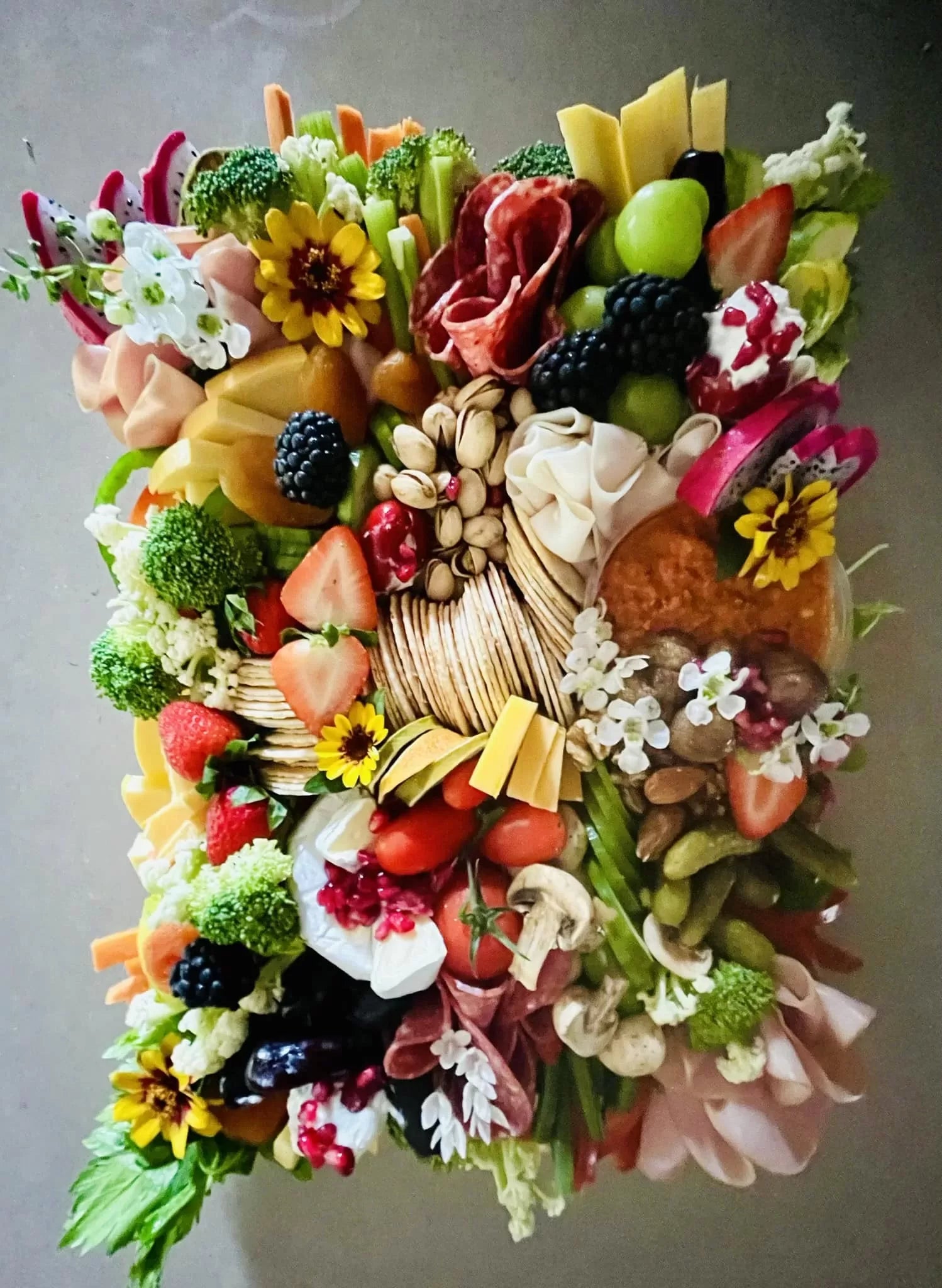 Nosh Queen Medium image 2