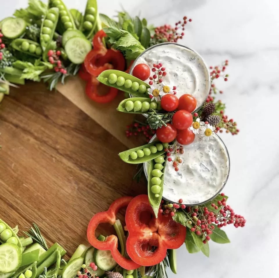 Crudite & Dips Wreath image 3