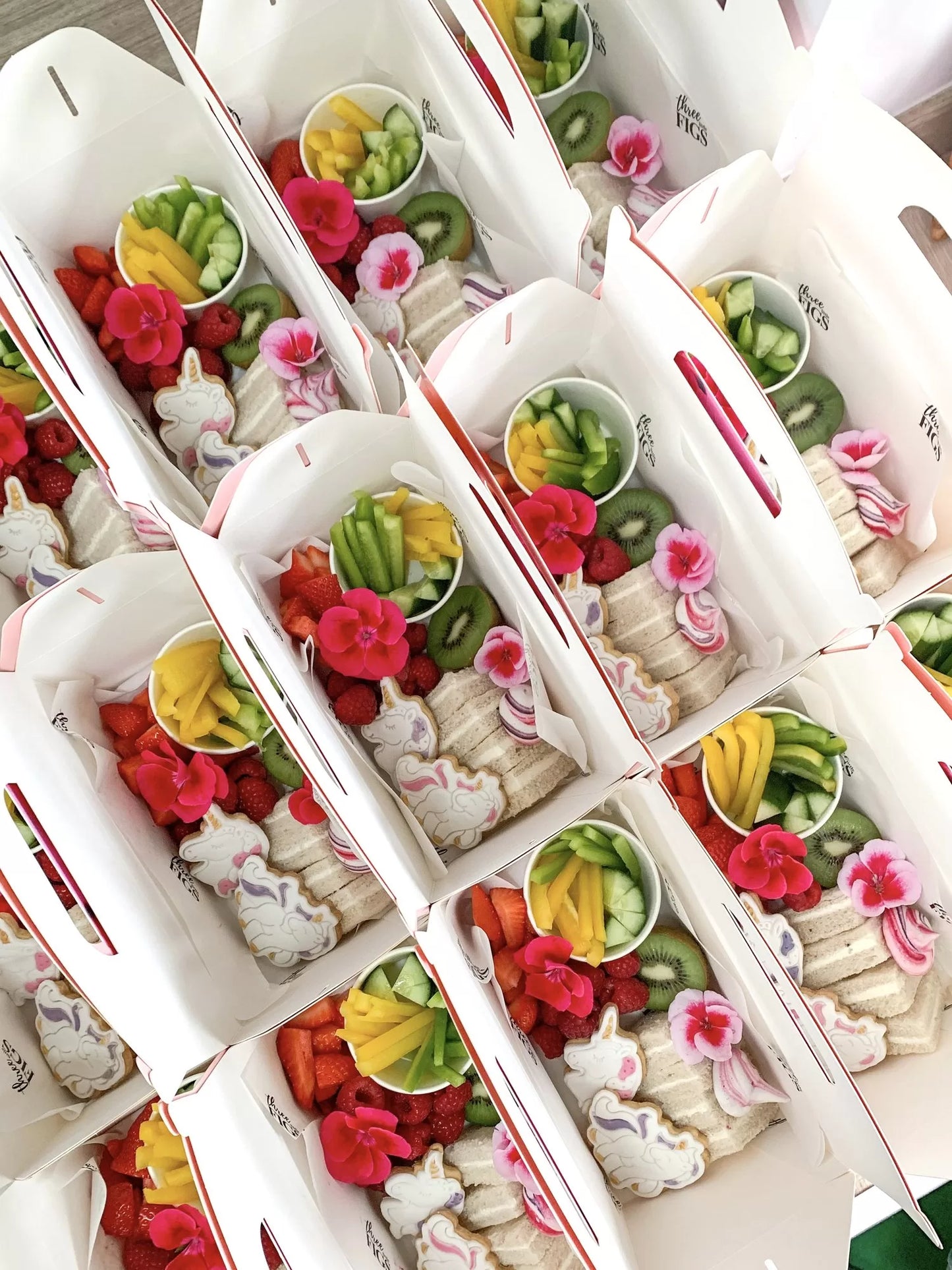 KIDS’ PICNIC BOXES image 2