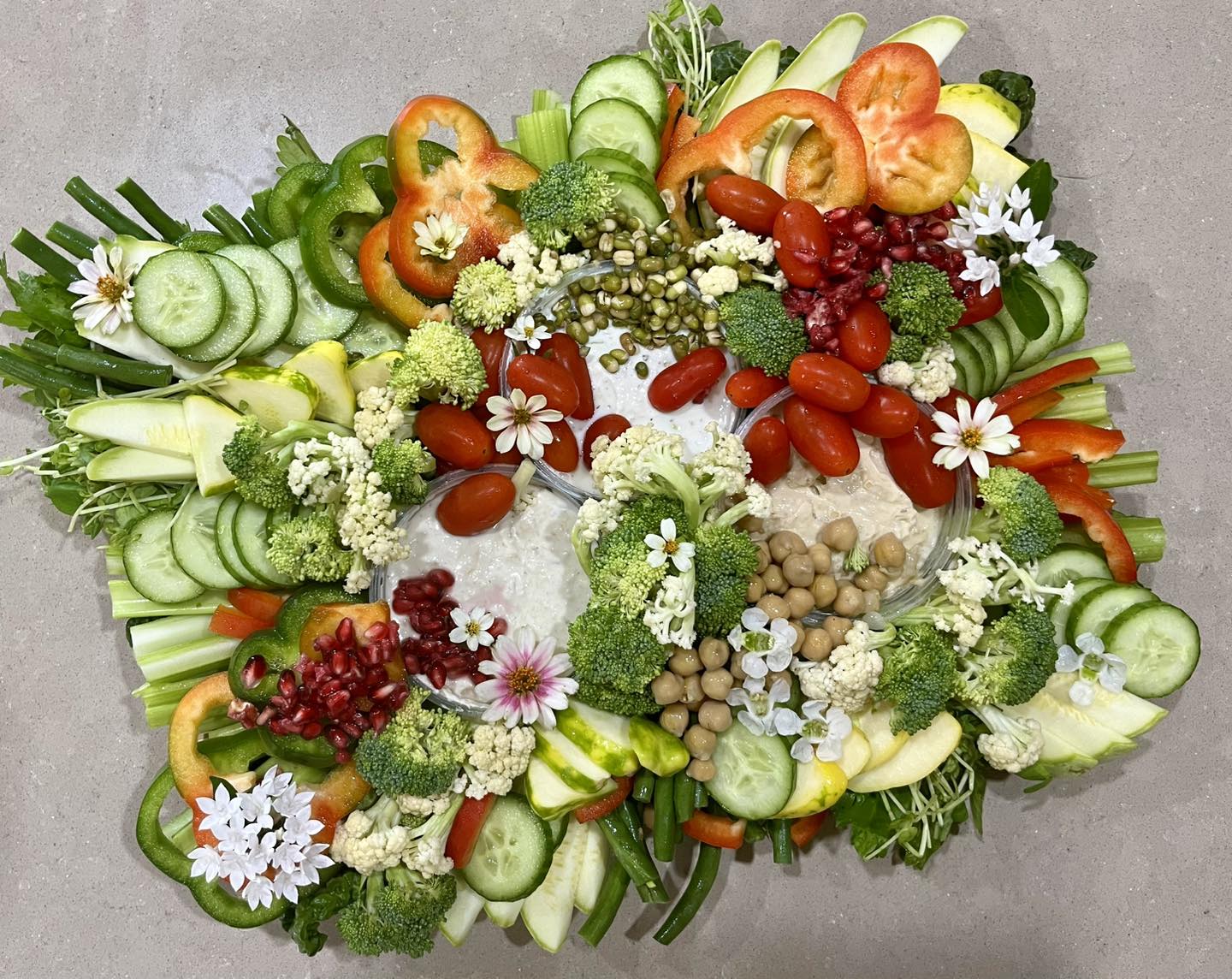 Queen of the Nosh Large