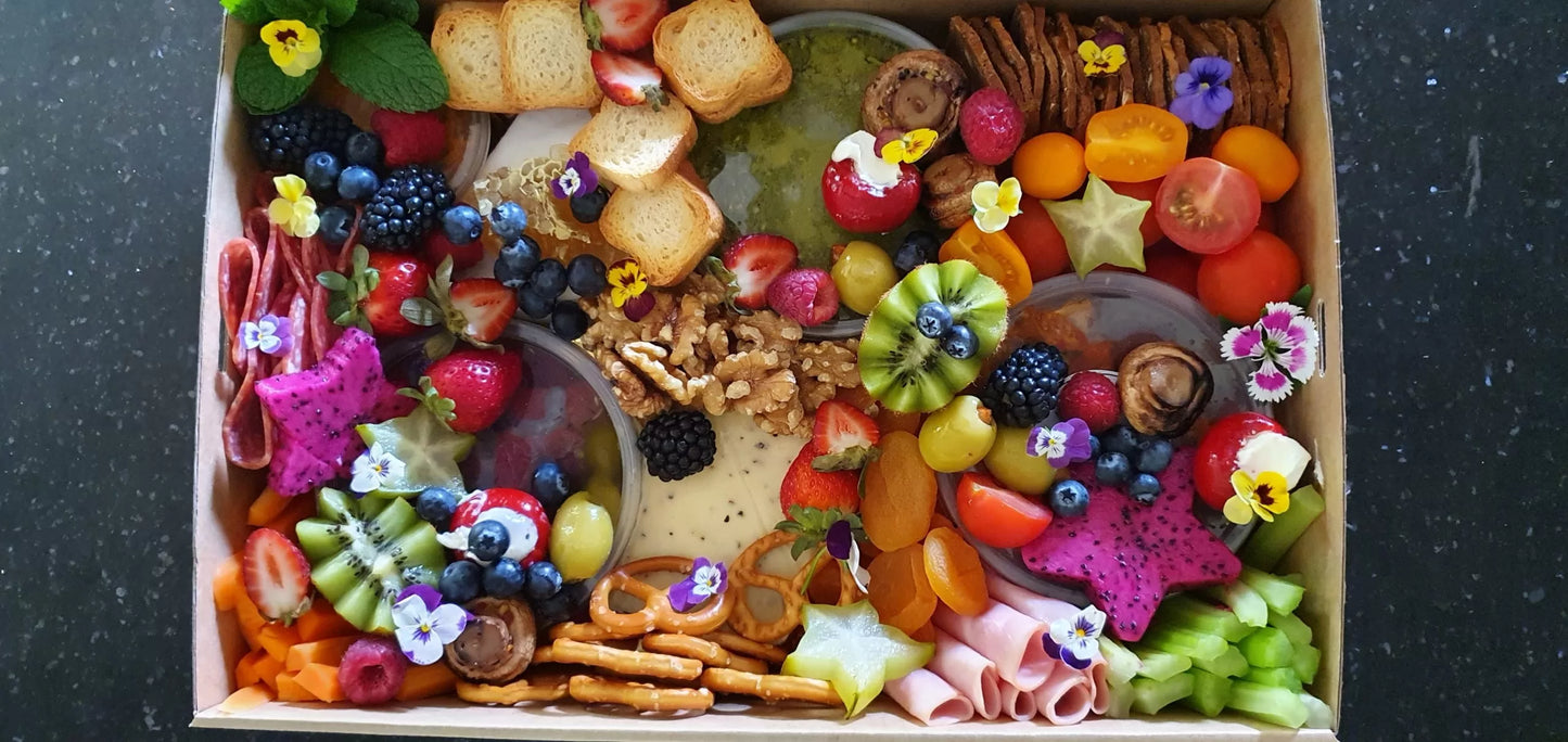 Nosh Box - Medium Savoury Grazer image 2