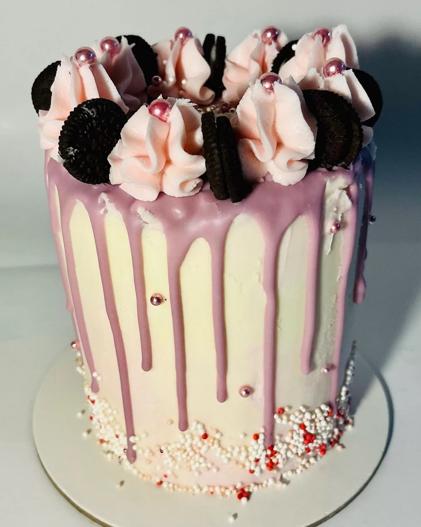 Custom Cakes image 40