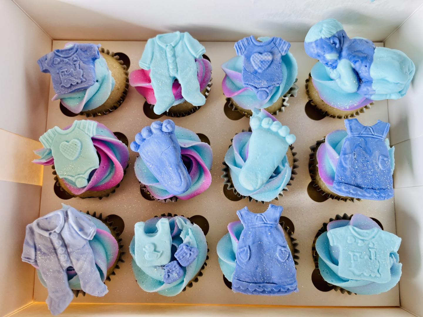 Gender Reveal Cupcake Minnies