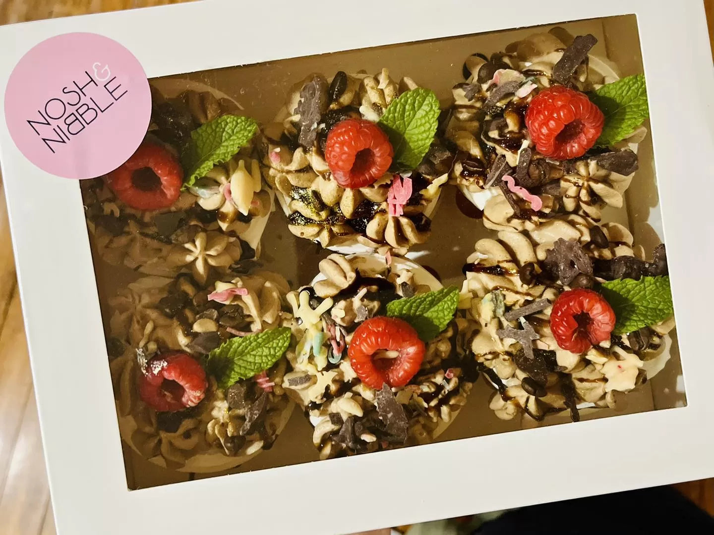 6 pack mini pavlova image 6