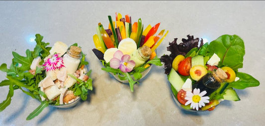 Individual salad tubs