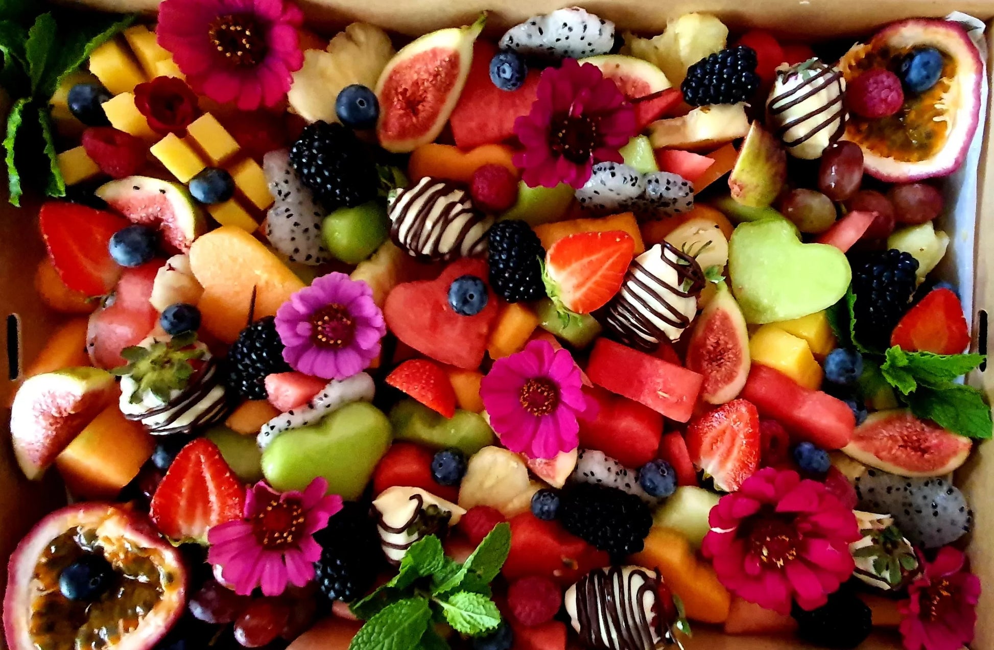 Fruit Feast Box Grazer - Small image 11