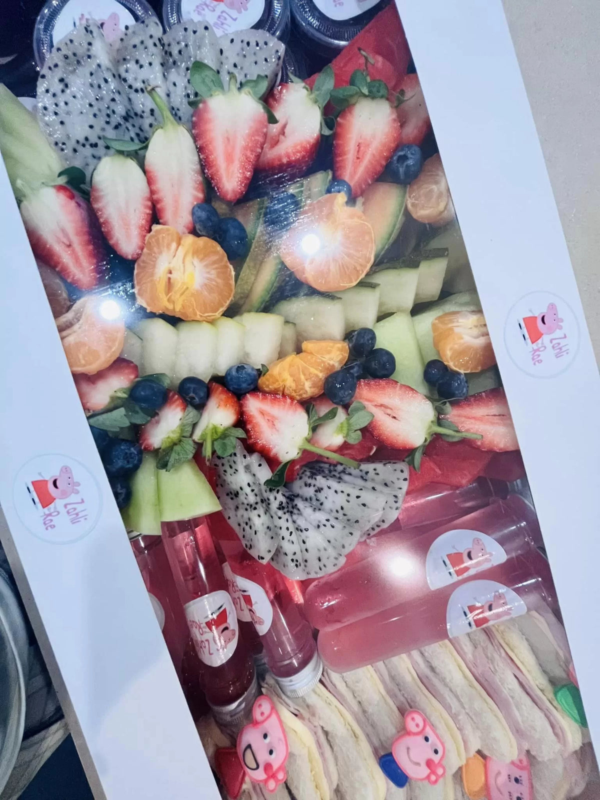 Kids themed grazing board – Peppa Pig