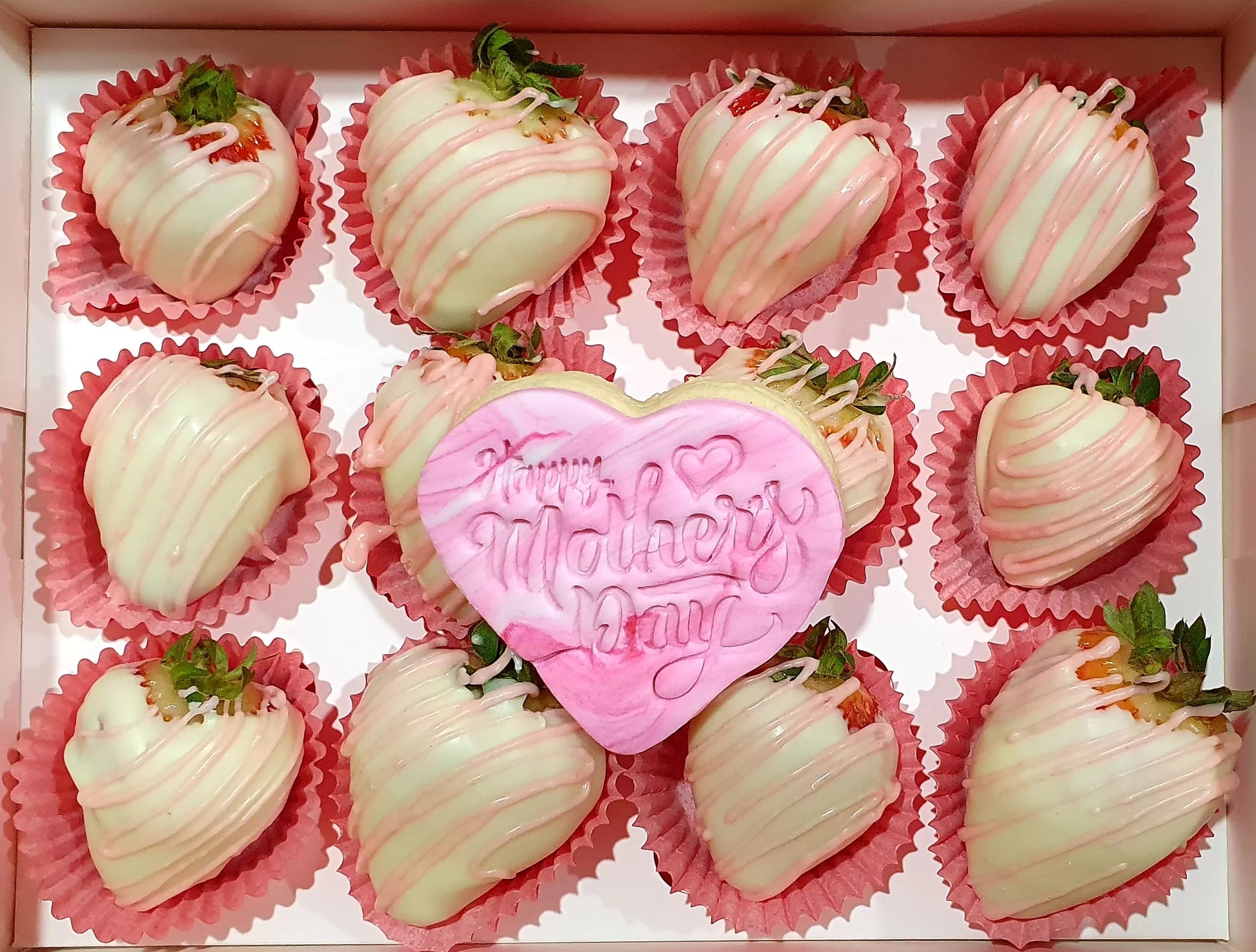 chocolate coated strawberries image 2