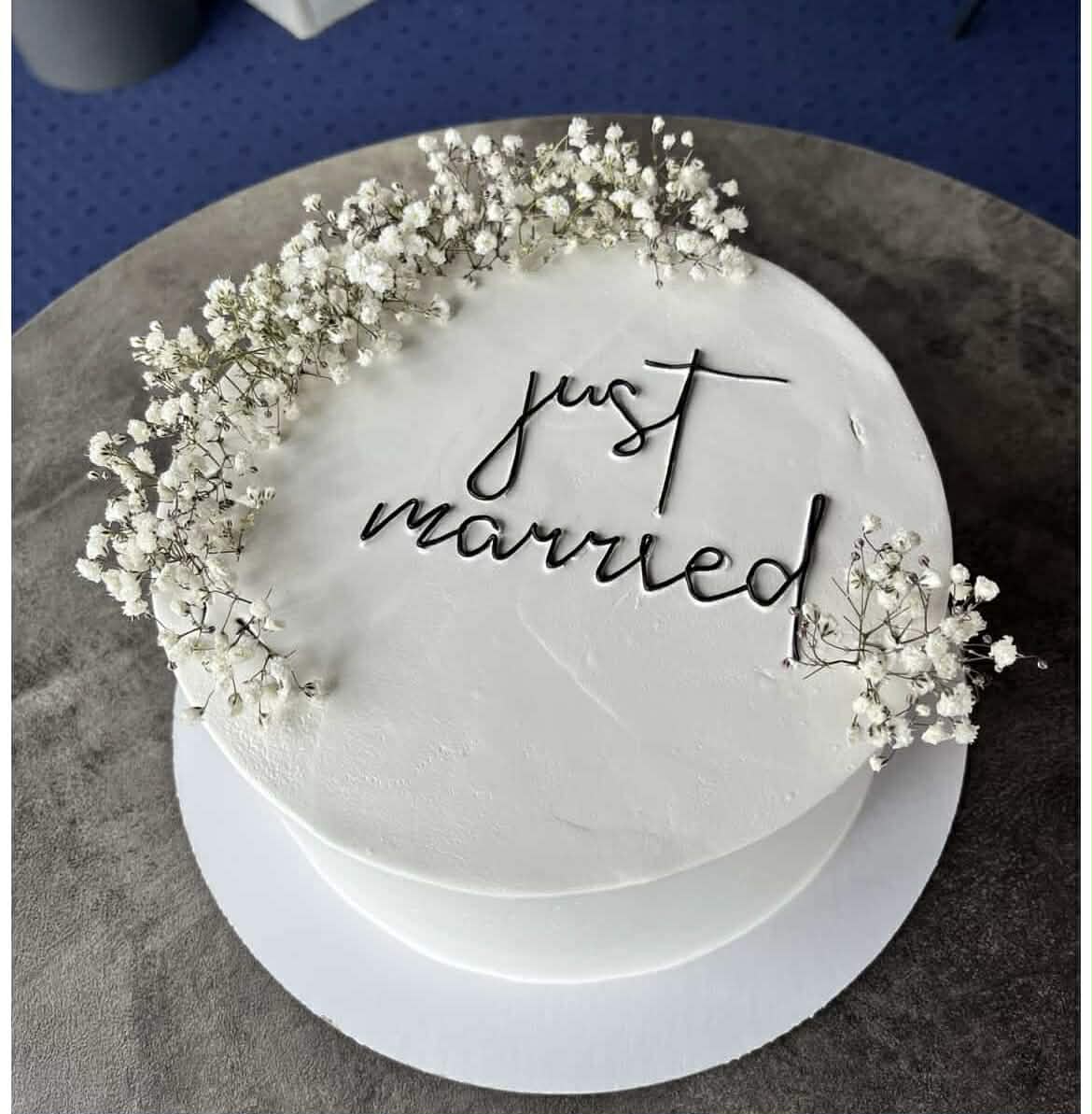 Custom Cakes