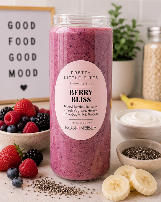 Berry Bliss Smoothie Sip 🍓