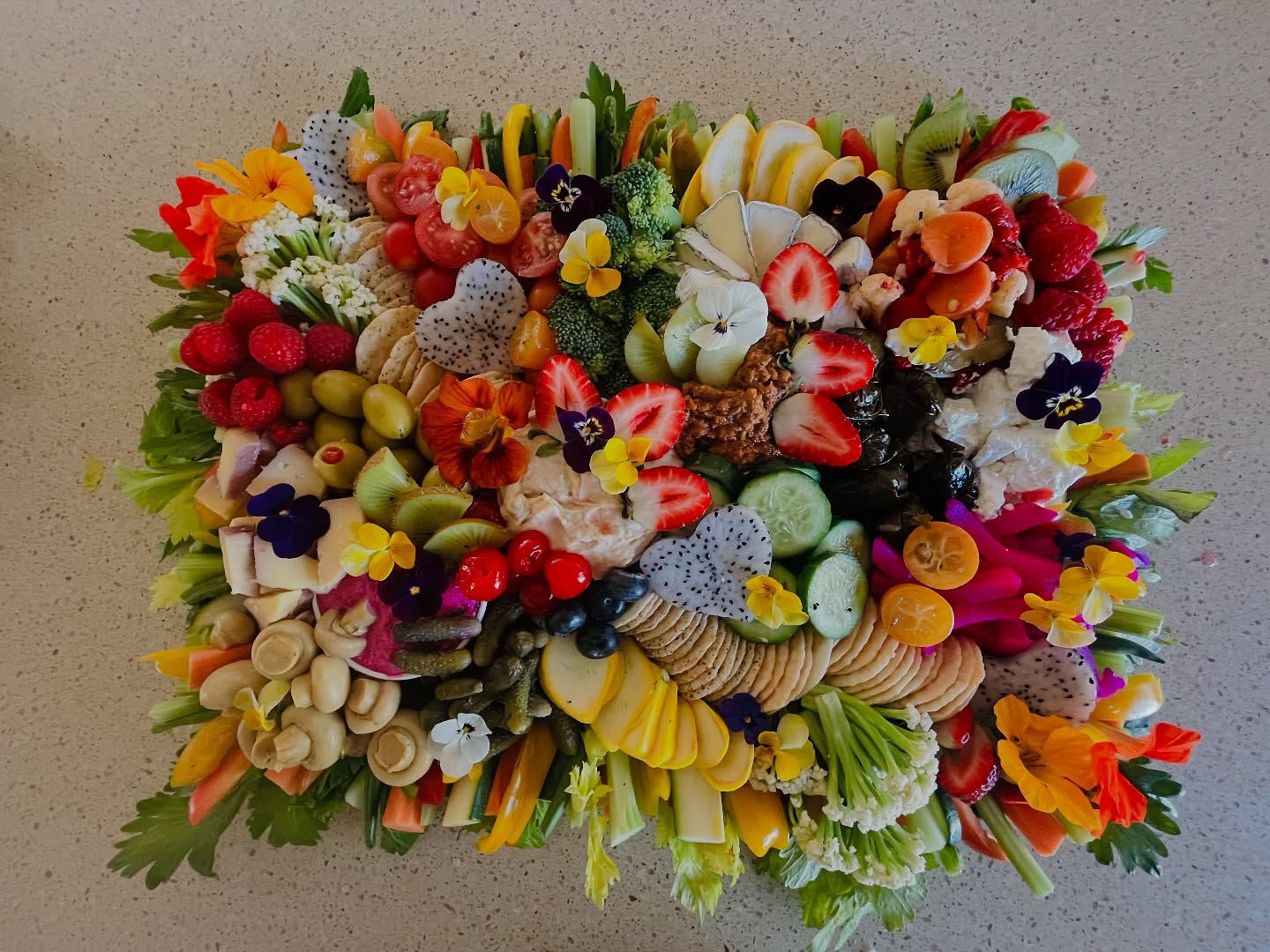 Queen of the Nosh Large